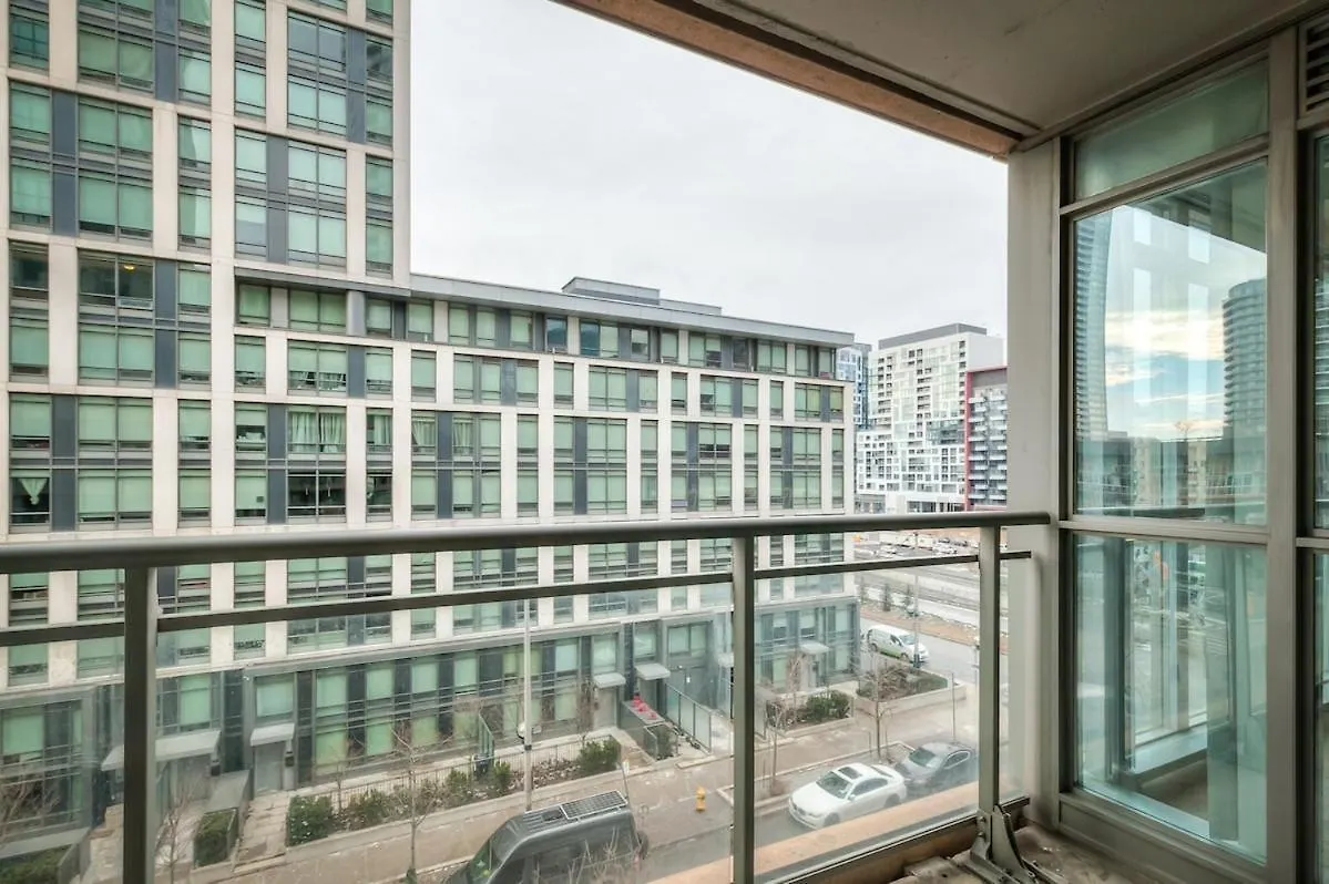 Apartment Queen 2Br With Free Parking, Near Cn Tower Toronto
